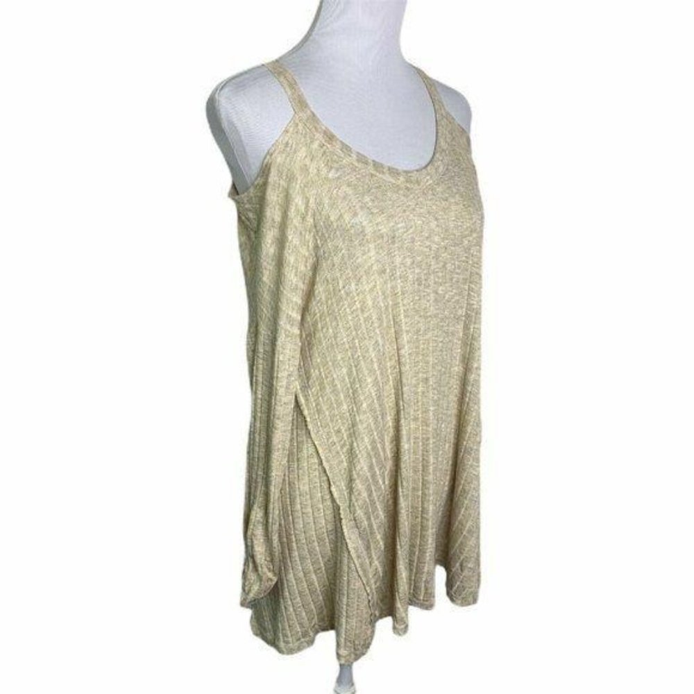 New Prospects Ribbed Cold Shoulder Sweater - Picture 3 of 8